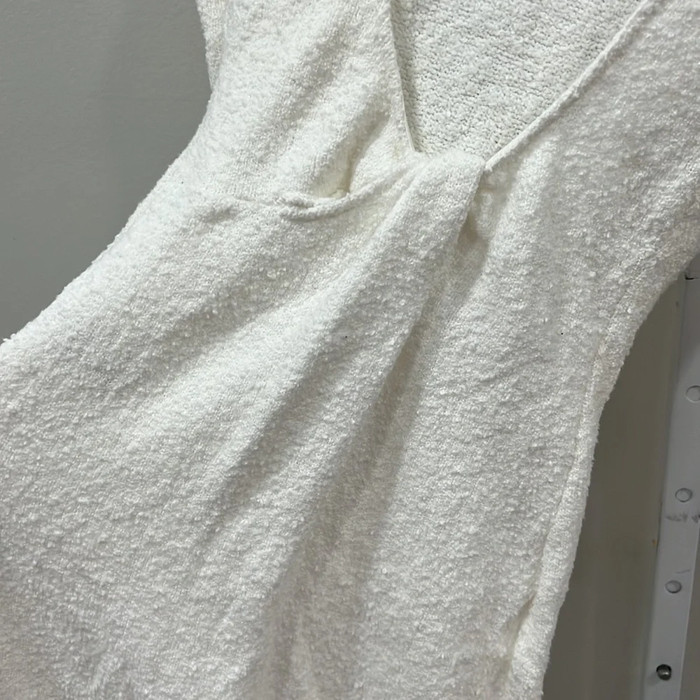 LAMARQUE Lindsay Dress in White - Picture 10 of 12